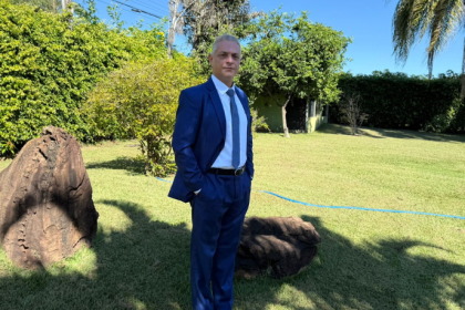 Leonardo Manzan explica como a energia solar se consolida como motor de crescimento sustentável no país.