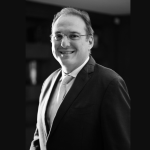 According to Rodrigo Gonçalves Pimentel, the judge’s role in judicial reorganization goes beyond approval, guiding transparency, compliance, and fairness throughout the process.