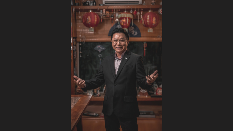 Artificial intelligence in plastic surgery offers benefits but requires ethical and technical evaluation, states Milton Seigi Hayashi.